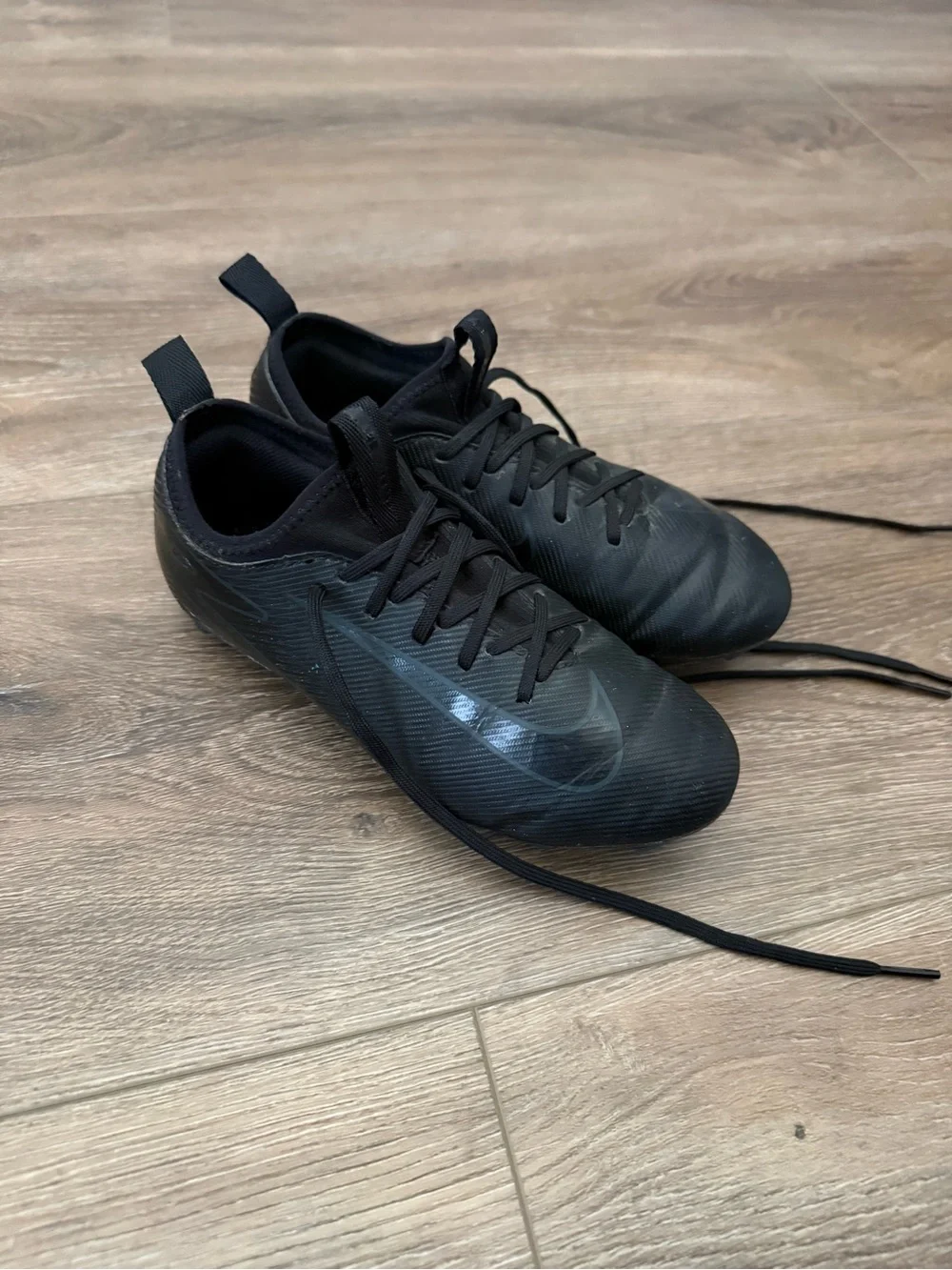 Nike youth soccer cleats size 1Y